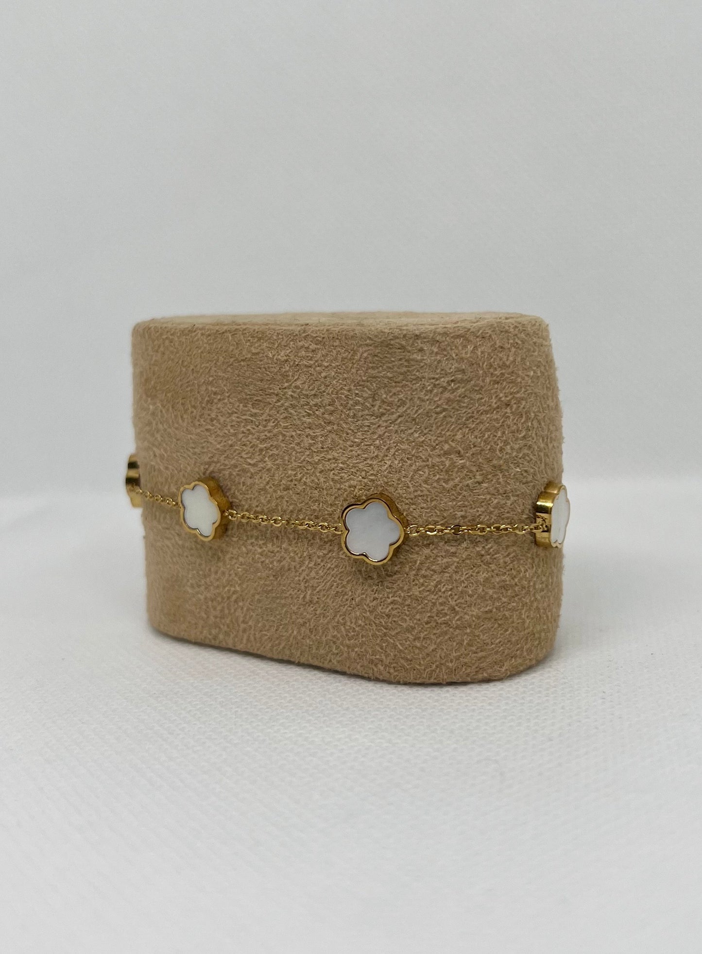 Bracelet trèfle blanc "Estelle" chaîne dorée acier inoxydable