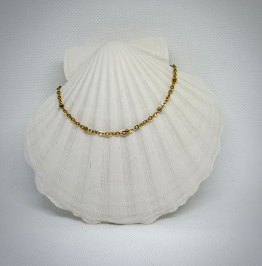 Collier "Sylvie" perles dorée et chaîne dorée en acier inoxydable