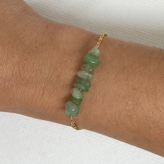 Bracelet chaîne dorée & perles semi-précieuses chips aventurine vert "Jasmine"