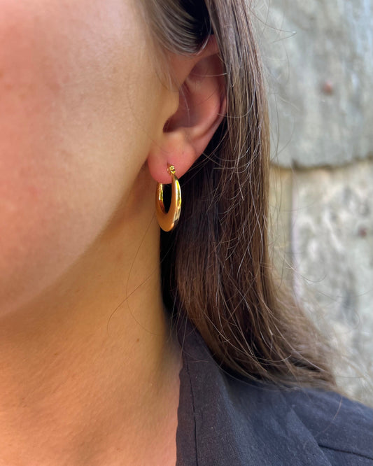 Boucles d'oreilles créoles dorée "Cloé" en acier inoxydable
