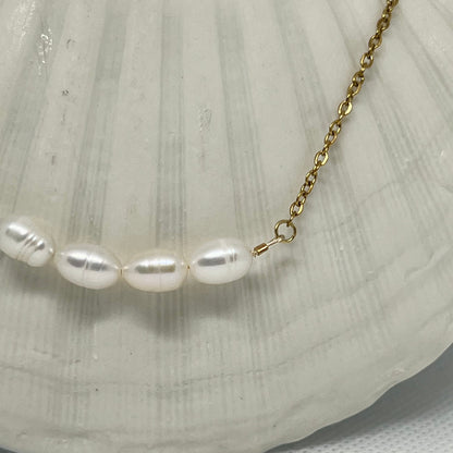Collier chaîne dorée & perles d'eau douce "Bérénice"