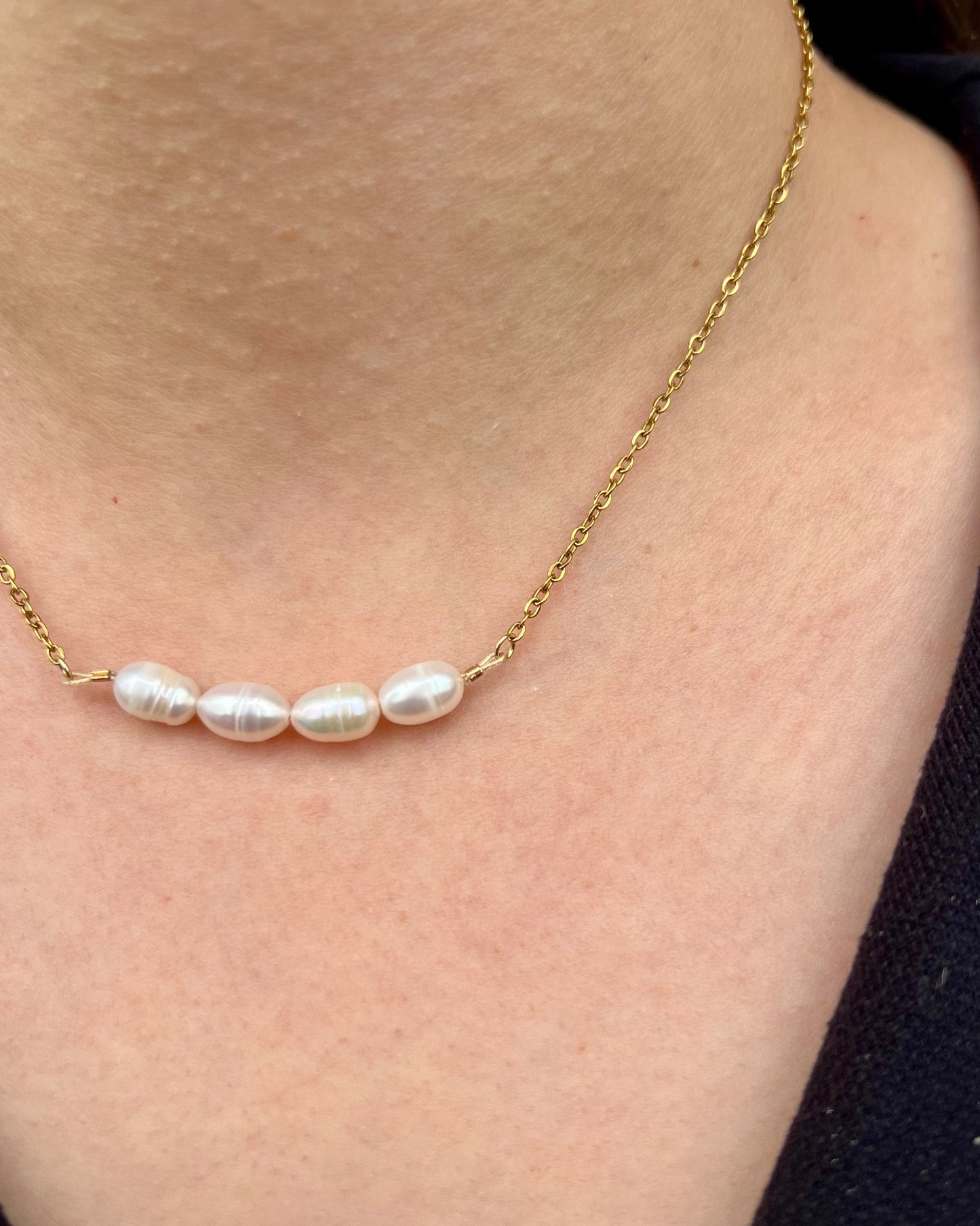Collier chaîne dorée & perles d'eau douce "Bérénice"