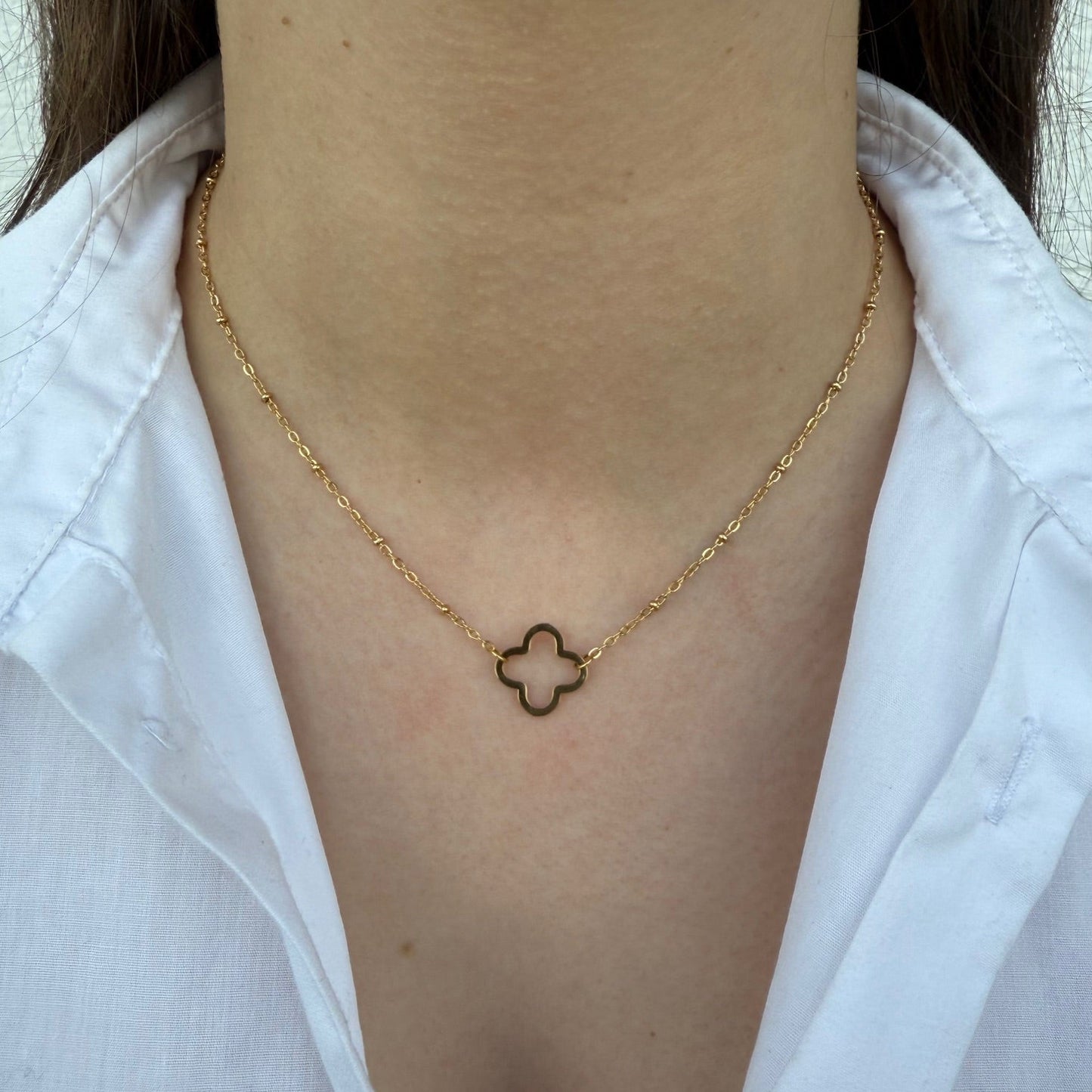 Collier "Alma" trèfle dorée et chaîne perles dorée en acier inoxydable