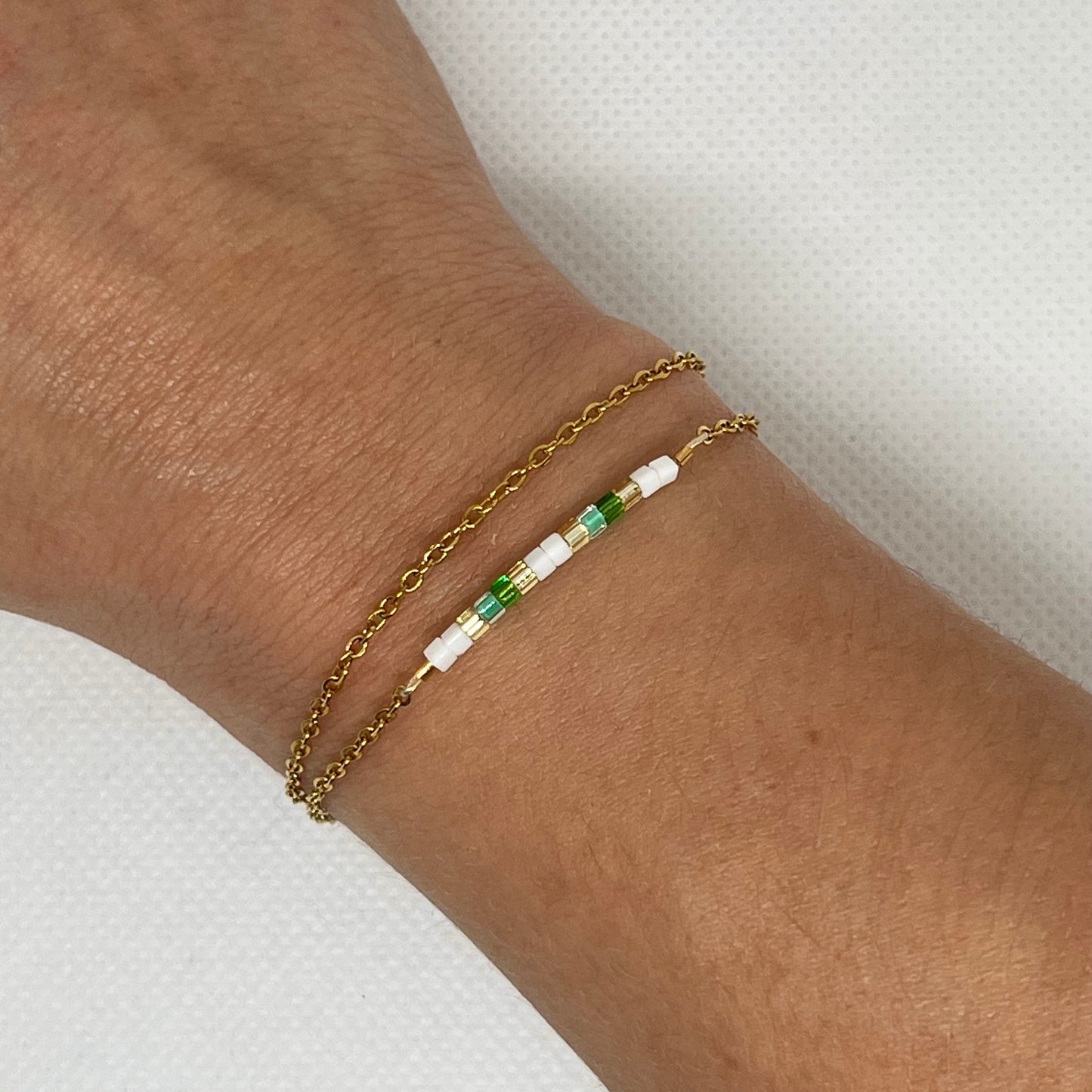 Bracelet "Mia" - Chaîne dorée double & perles de verre