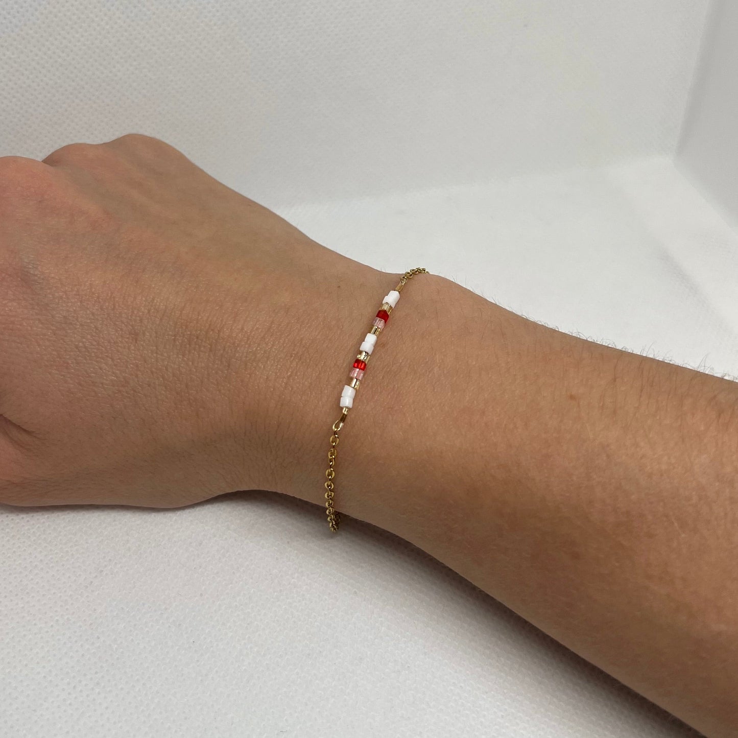 Bracelet "Clarisse"- Chaîne dorée & perles de verre