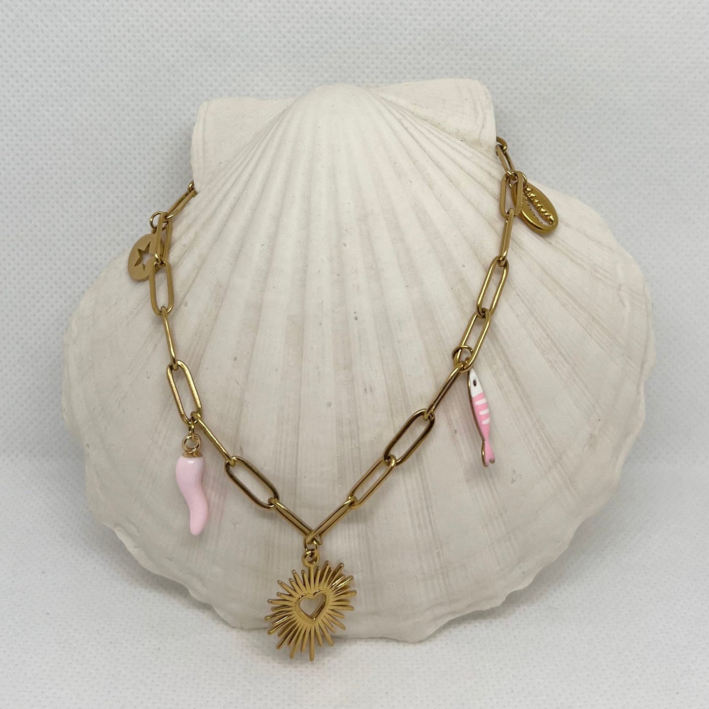 Collier "Alissia" breloques charms, chaîne maille dorée en acier inoxydable