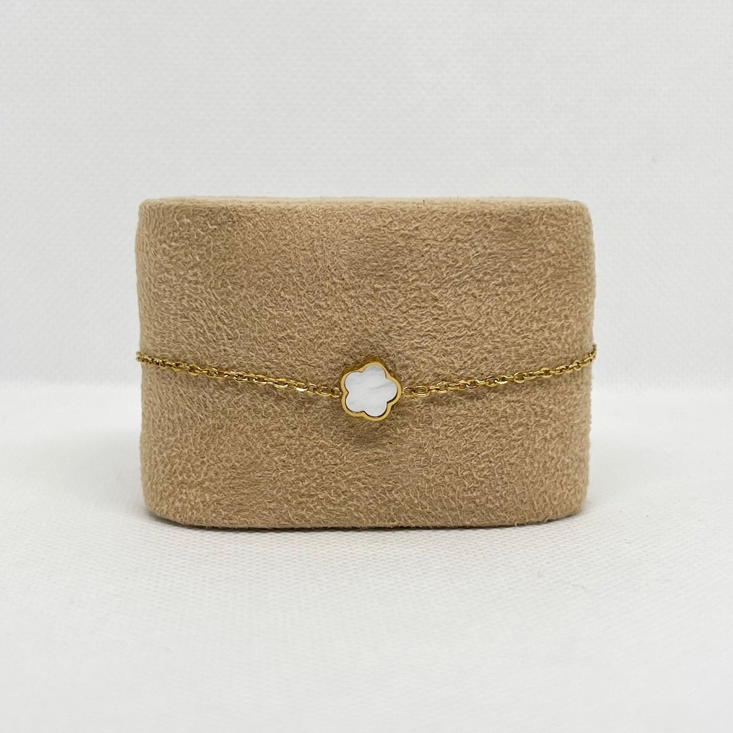 Bracelet trèfle blanc "Sarah" chaîne dorée acier inoxydable