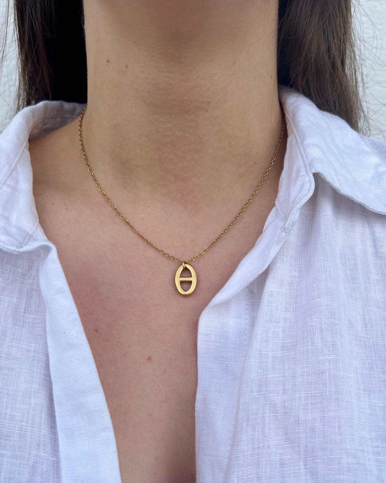 Collier "Nina" maille marine orée & chaîne dorée en acier inoxydable