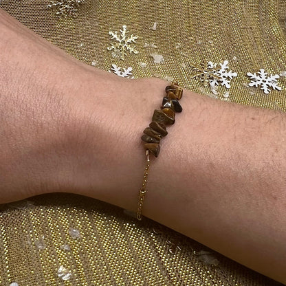 Bracelet chaîne dorée & perles semi-précieuses œil de tigre  "Andréa"