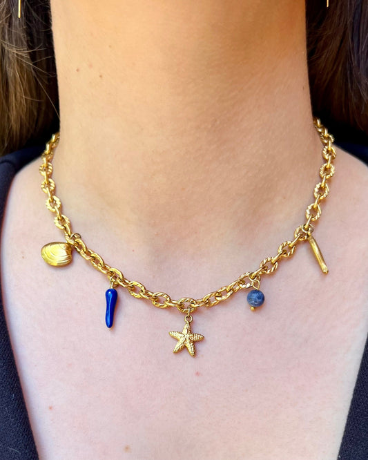 Collier "Océane" breloques charms, chaîne maille dorée en acier inoxydable