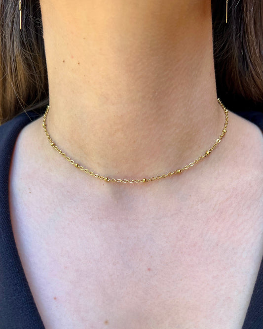 Collier "Sylvie" perles dorée et chaîne dorée en acier inoxydable